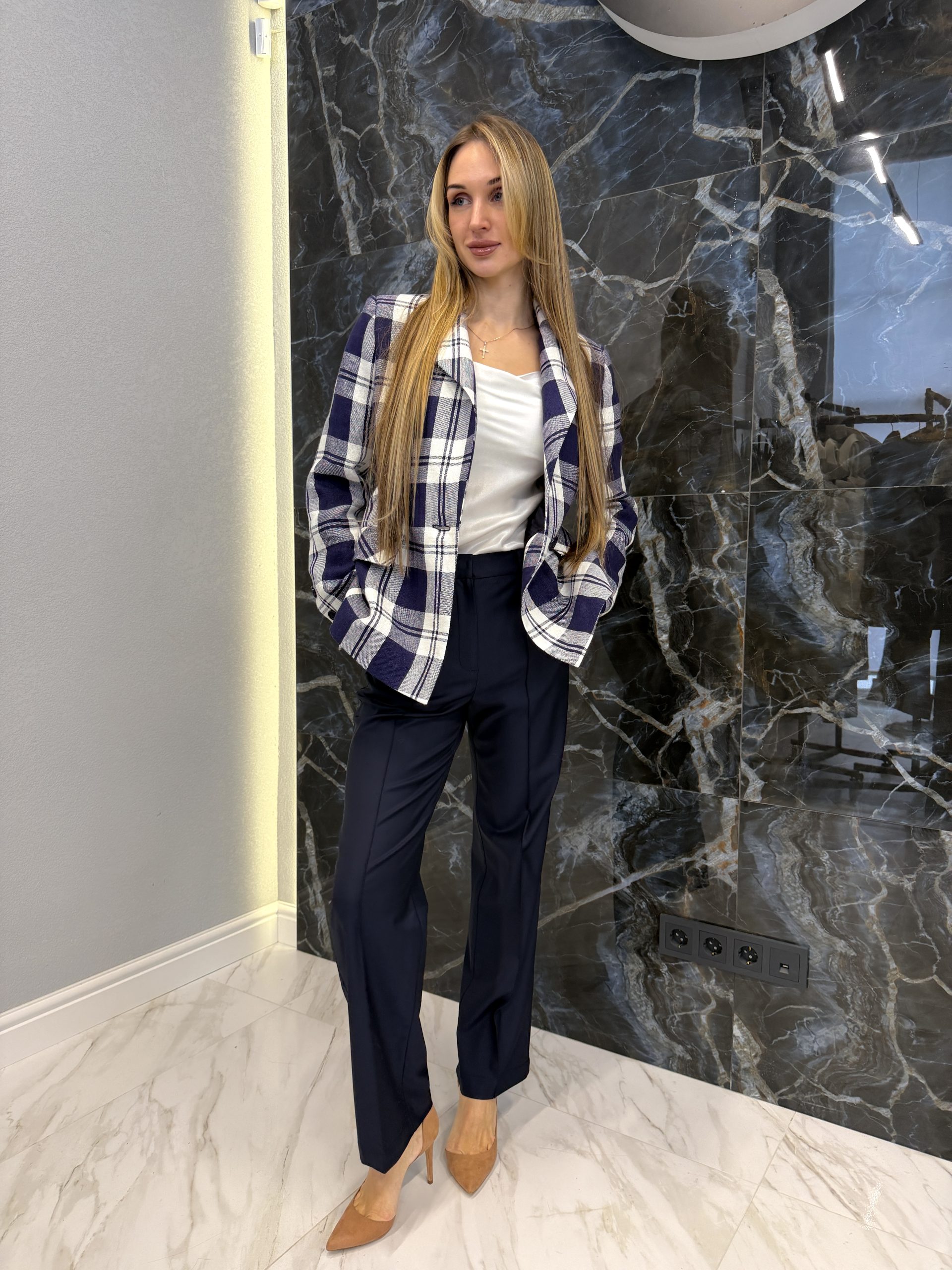 Брюки со стрелками из тонкой французской шерсти