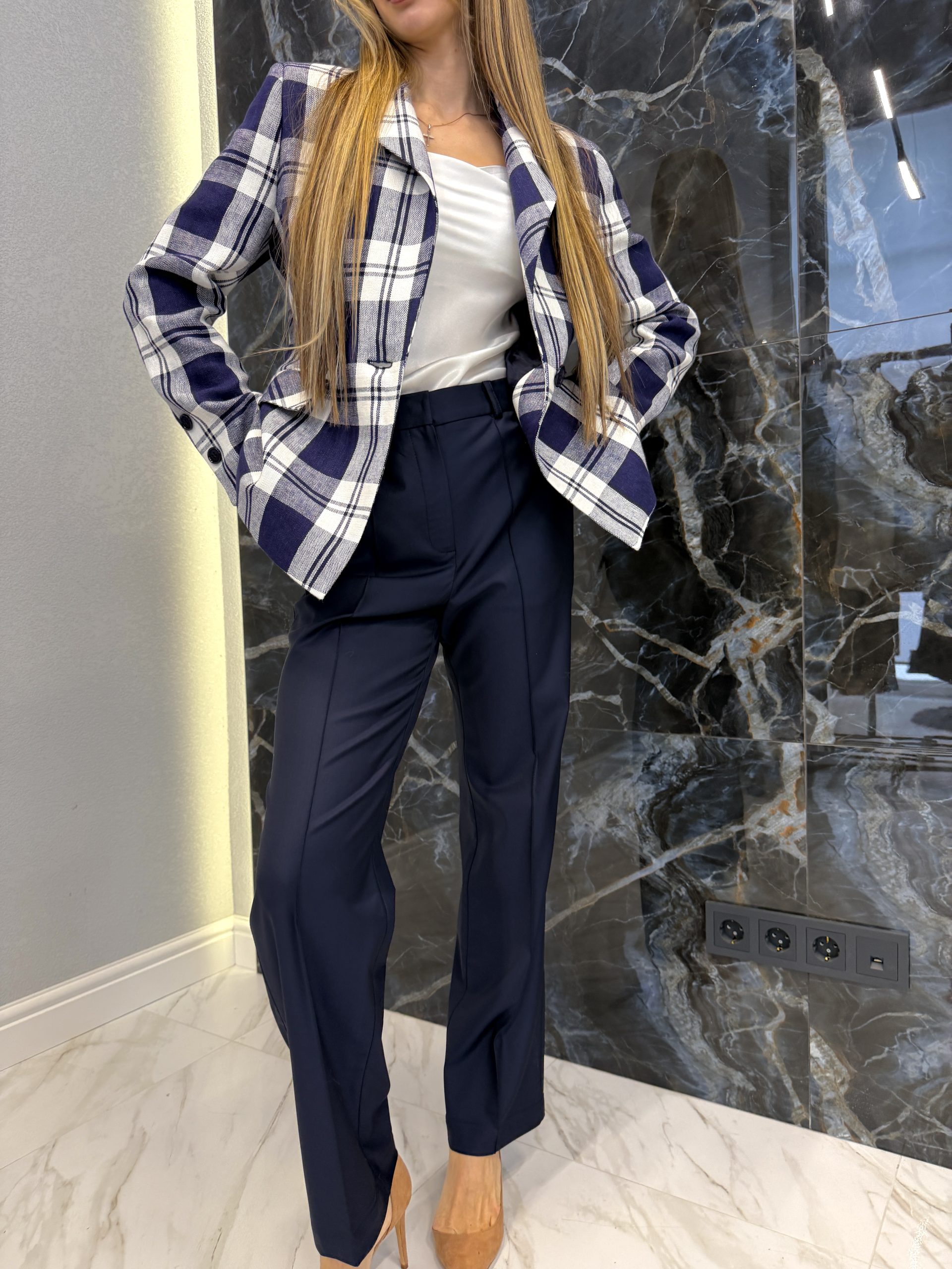 Брюки со стрелками из тонкой французской шерсти