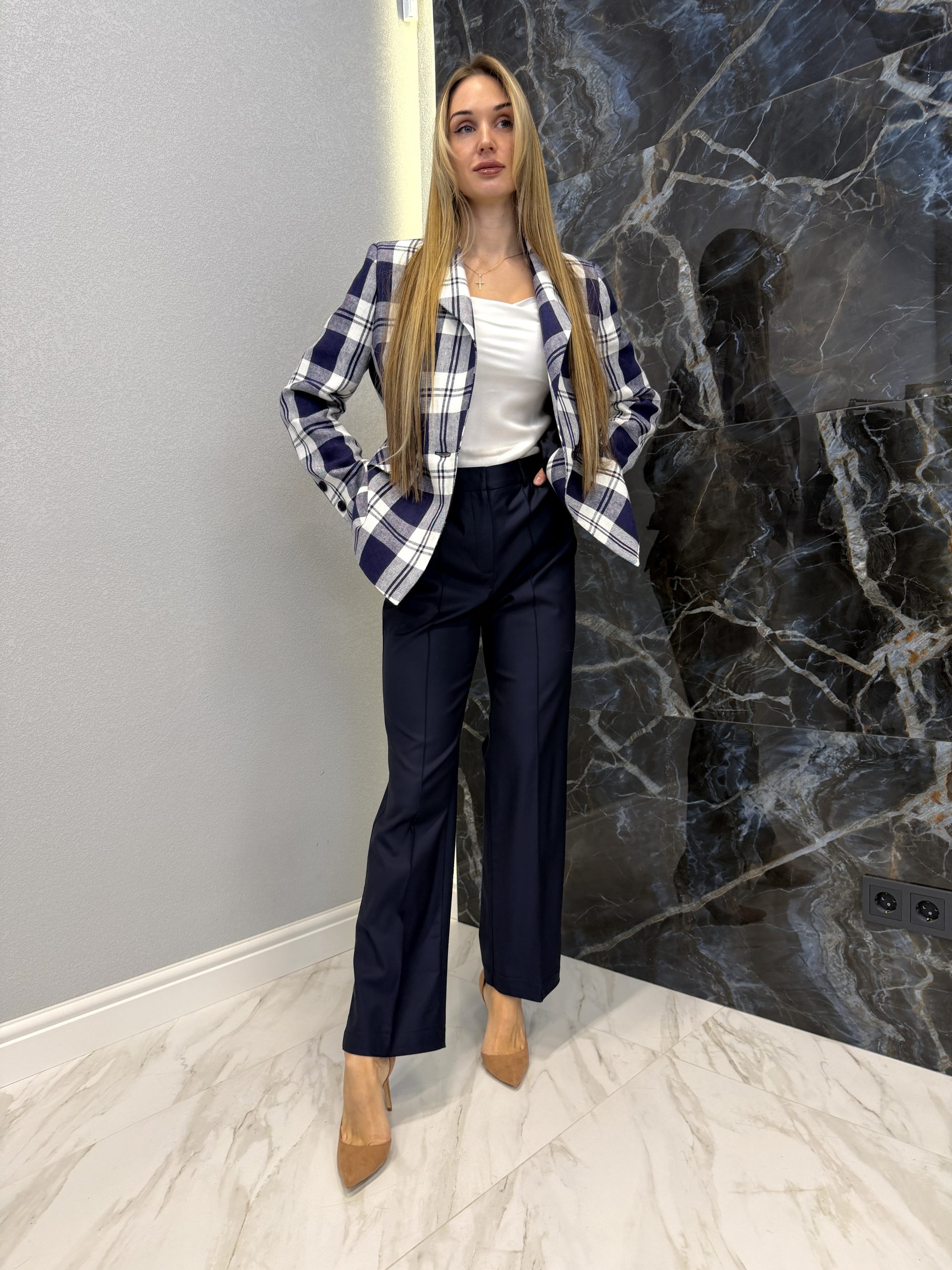 Брюки со стрелками из тонкой французской шерсти