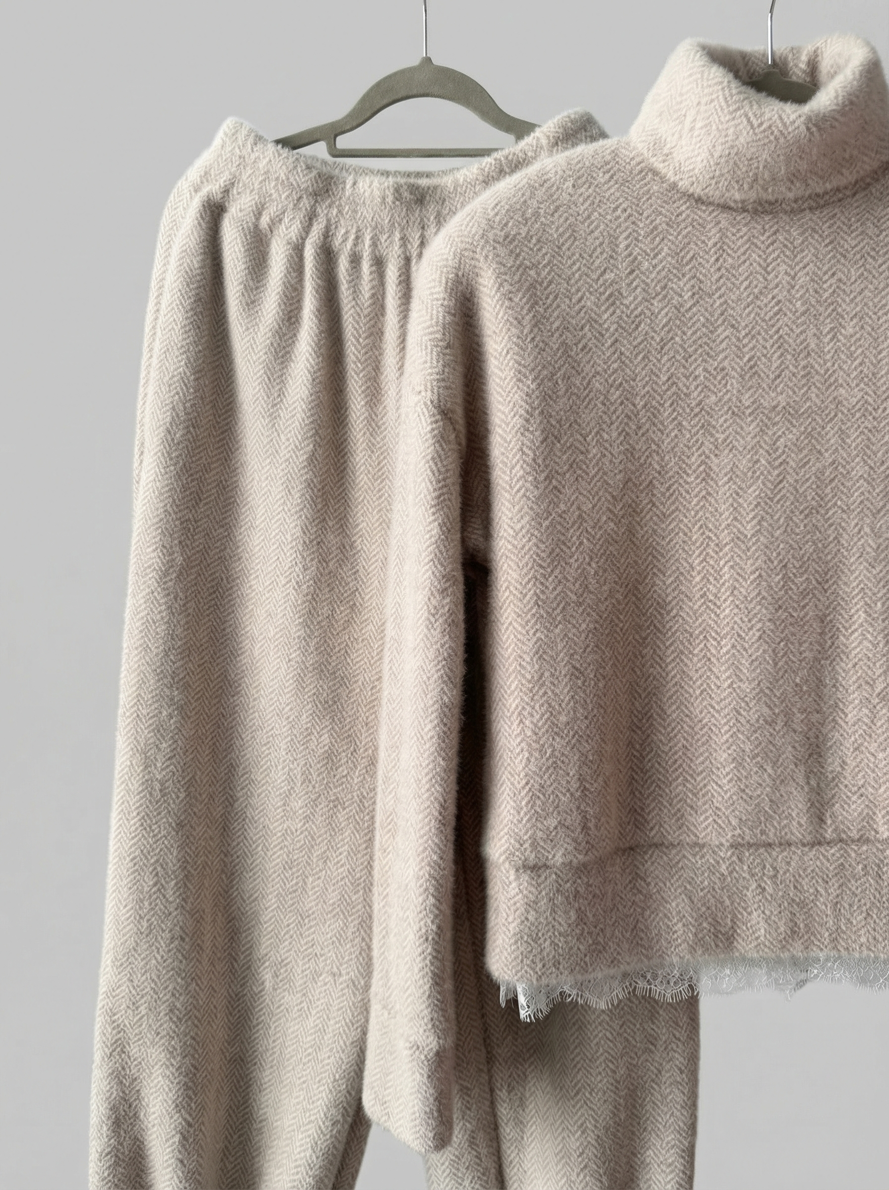 Трикотажный костюм