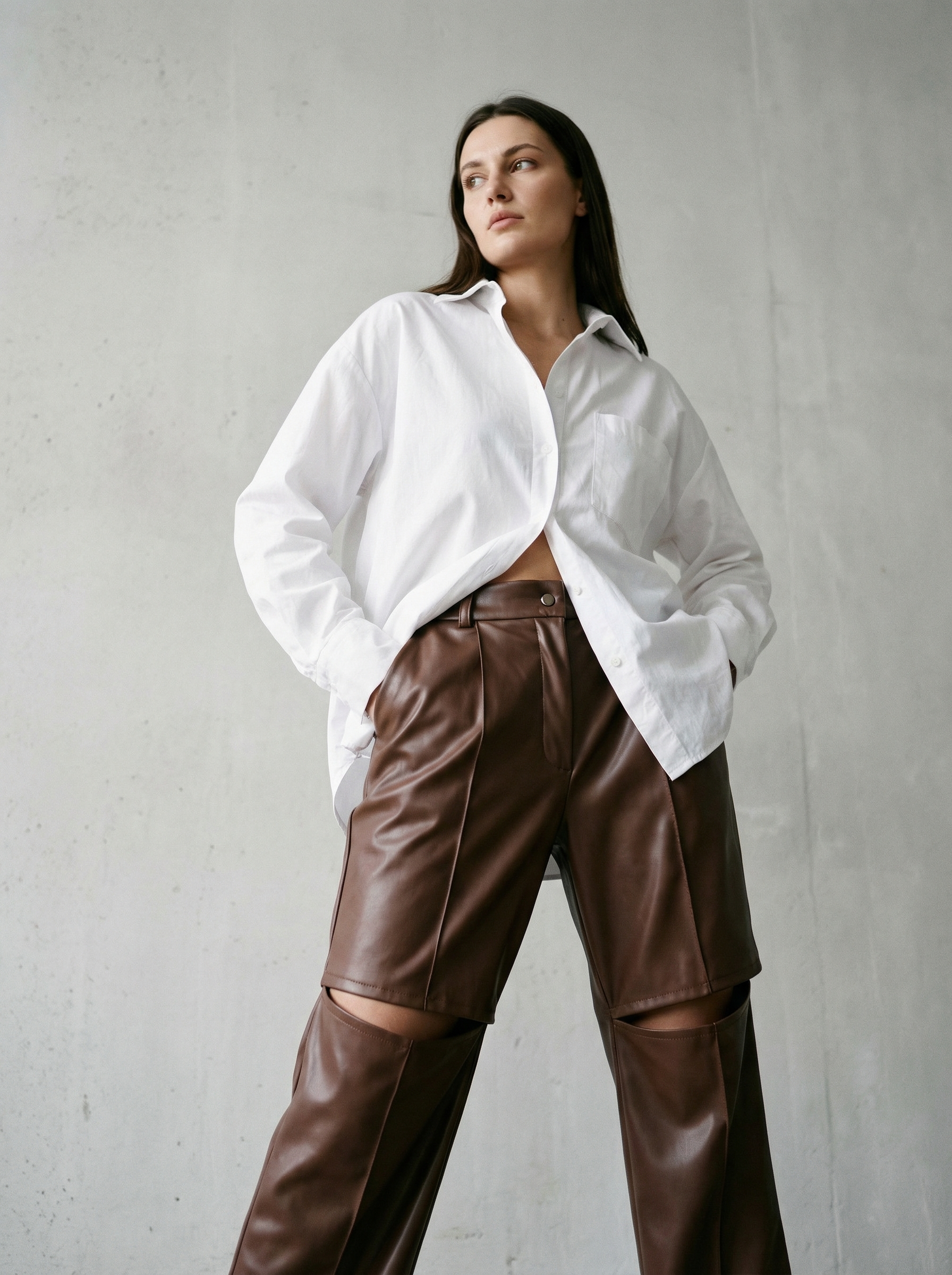 Брюки с разрезами